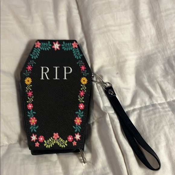 Coffin-Shaped Wristlet Wallet with Floral Skull Design - Picture 2 of 6